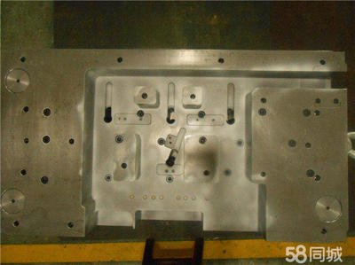 東莞塑膠五金模具編程培訓 包學會、包拿證，月薪6000元起